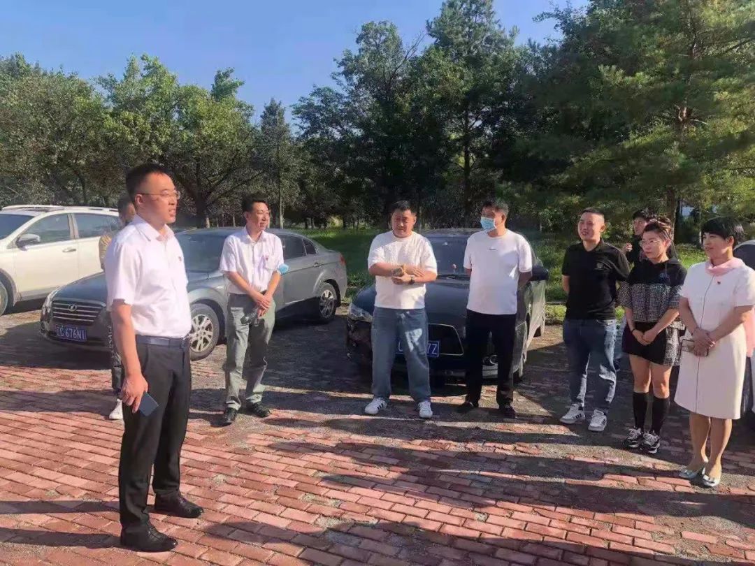 牢靠脱贫攻坚效果，助力墟落振兴——k8凯发集团向岫岩县黄花甸镇关门山村送驻村干部事情(图3)